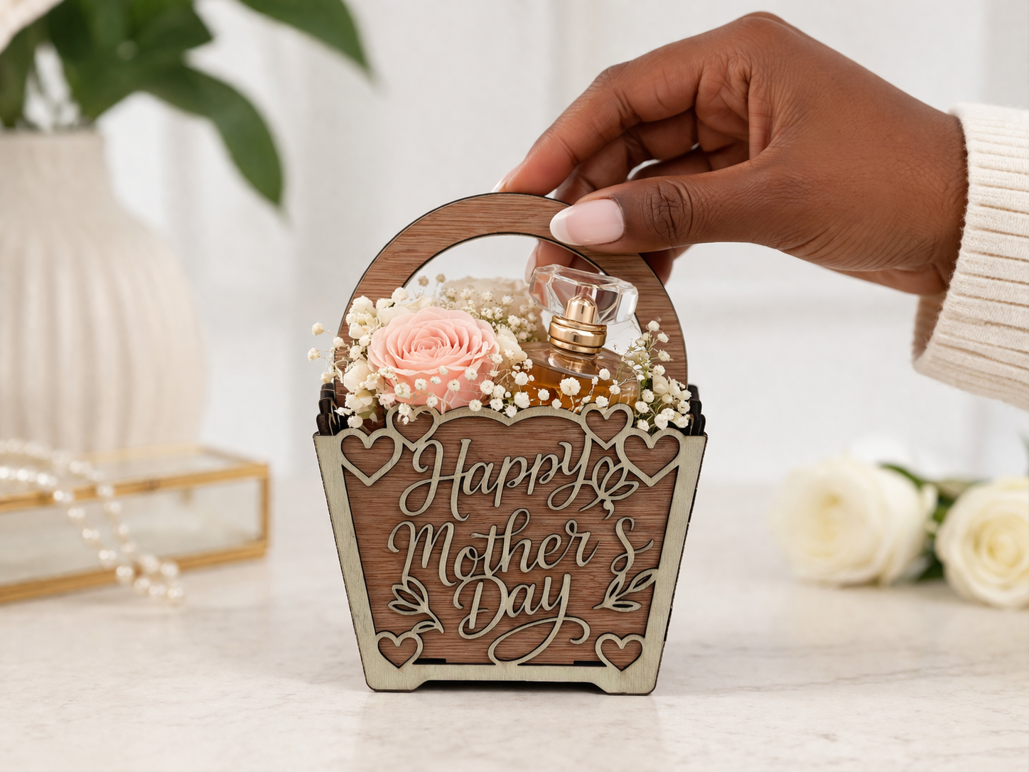 Mini wooden gift basket engraved “Happy Mother’s Day,” styled as a personalized Mother’s Day gift for mom.